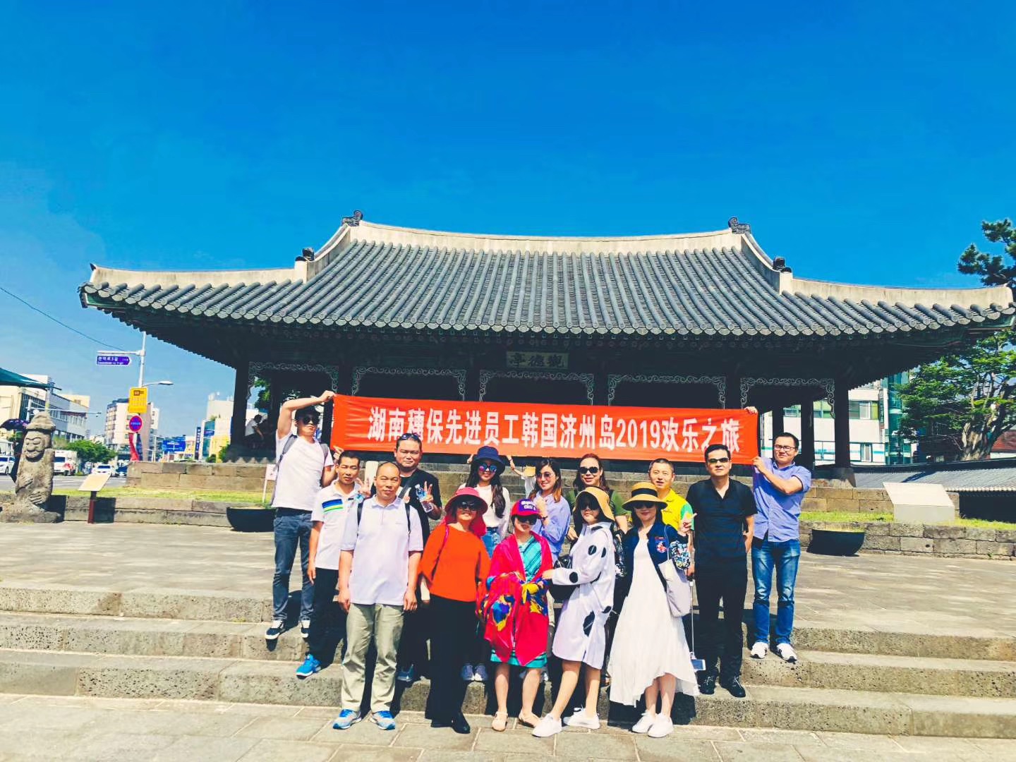 遠(yuǎn)程監(jiān)控,報(bào)警巡邏,清機(jī)加鈔,清分整點(diǎn),憑證寄庫(kù),頭寸箱寄庫(kù),商鋪安保,智能家居