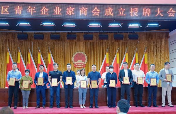 遠(yuǎn)程監(jiān)控,報(bào)警巡邏,清機(jī)加鈔,清分整點(diǎn),憑證寄庫,頭寸箱寄庫,商鋪安保,智能家居